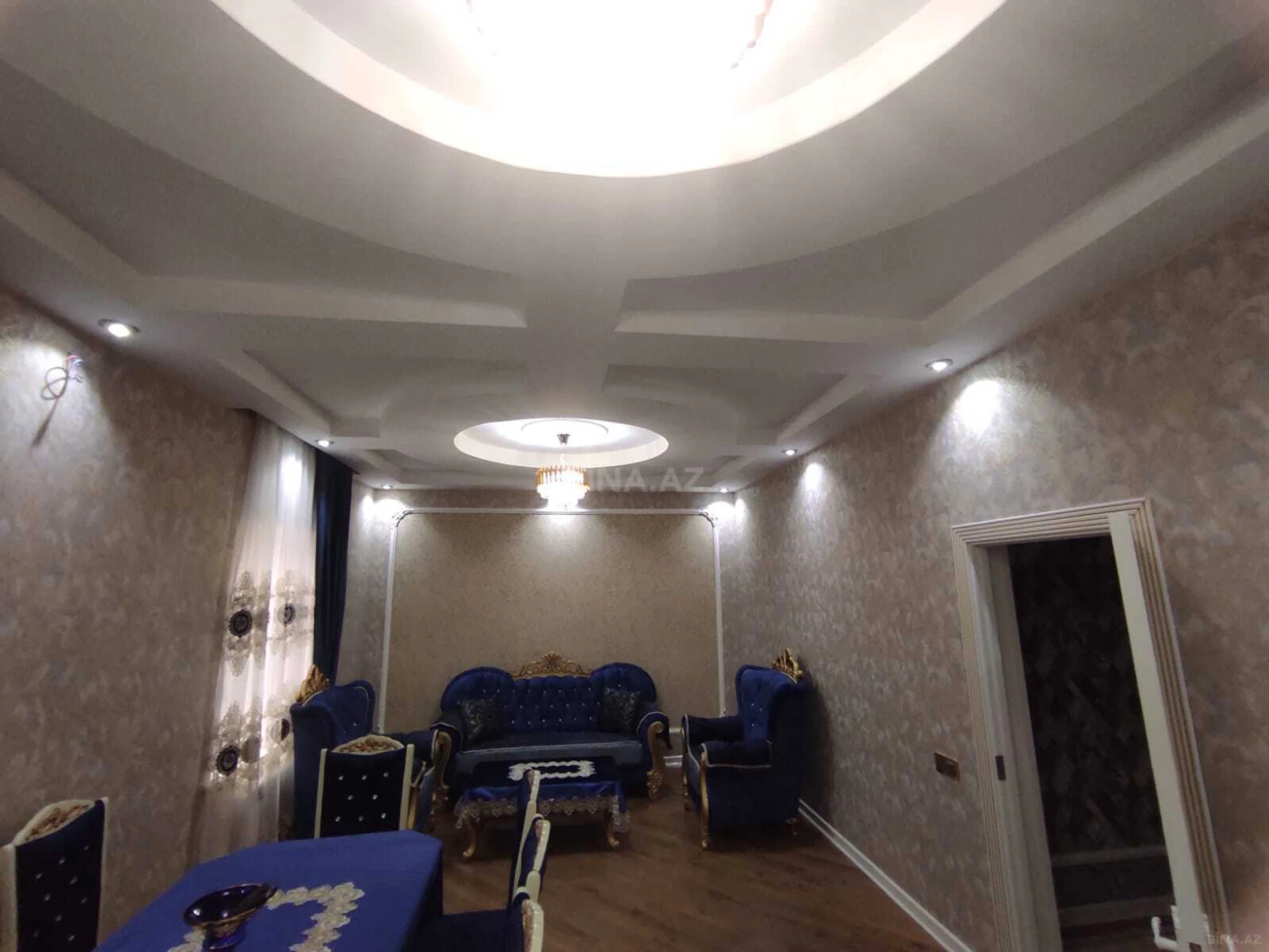 Satılır 6 otaqlı həyət evi 270 m²