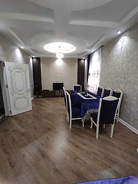 Satılır 6 otaqlı həyət evi 270 m² — Bakı, M.Ə.Rəsulzadə qəs. 6 otaq 270.00 m²