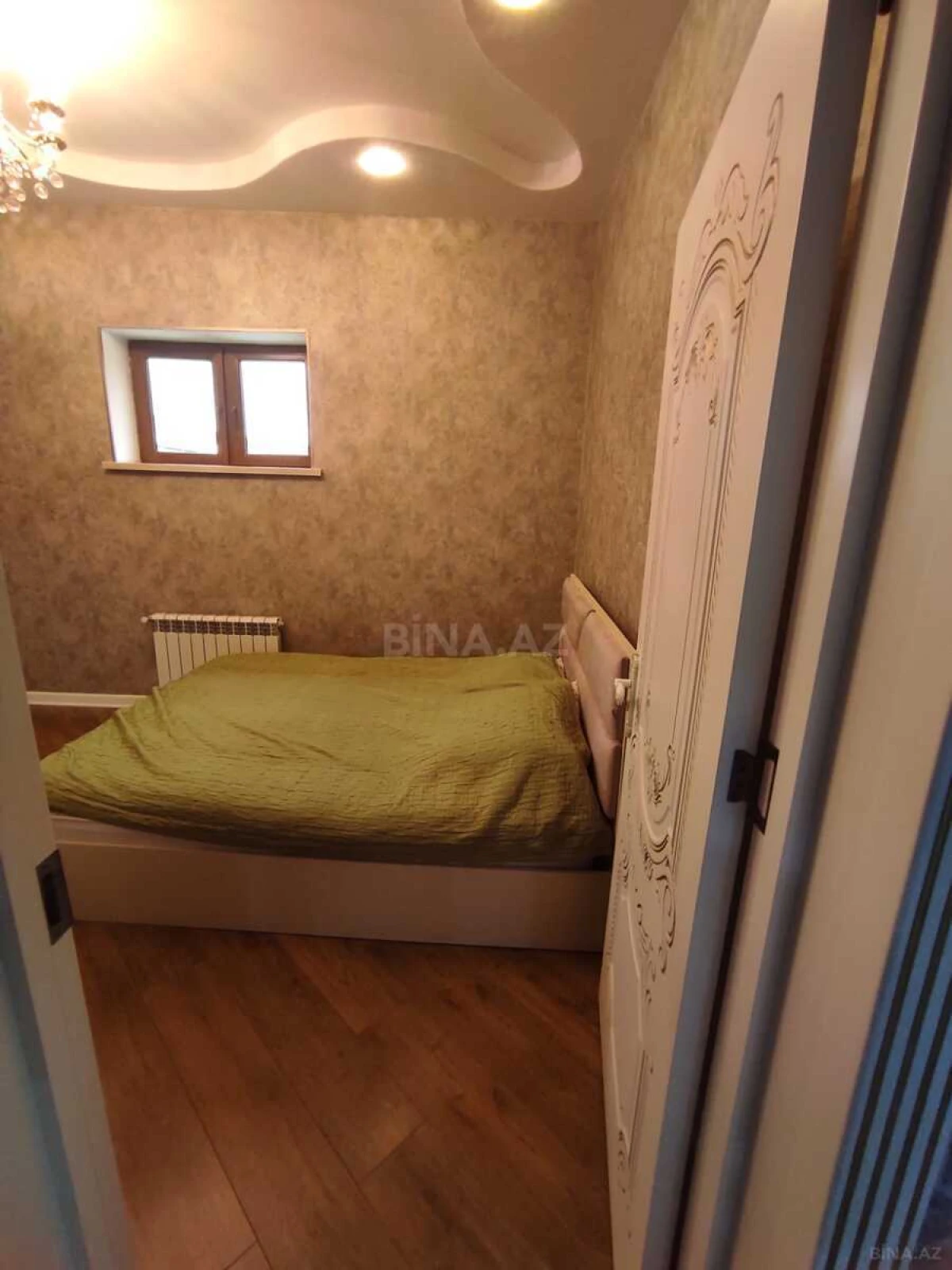 Satılır 6 otaqlı həyət evi 270 m²