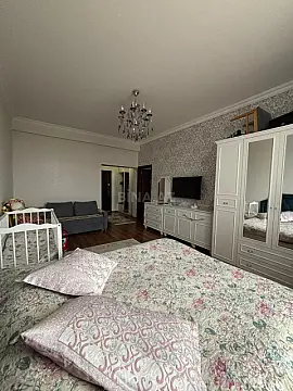 Satılır 1 otaqlı mənzil 44 m²