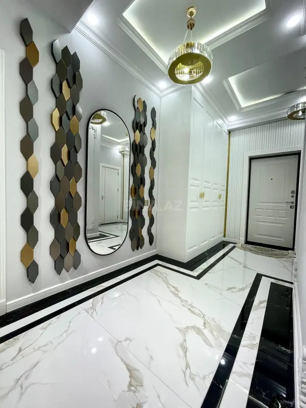 Satılır 3 otaqlı mənzil 111 m²