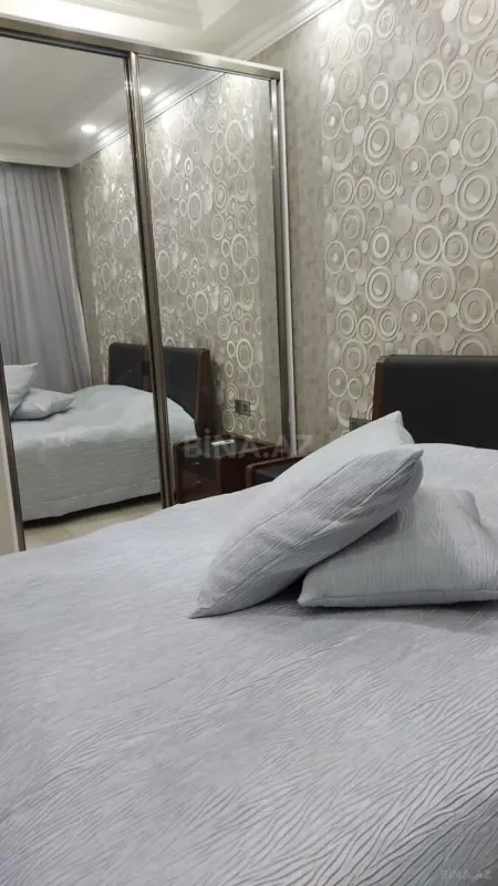 Satılır 2 otaqlı mənzil 65 m²