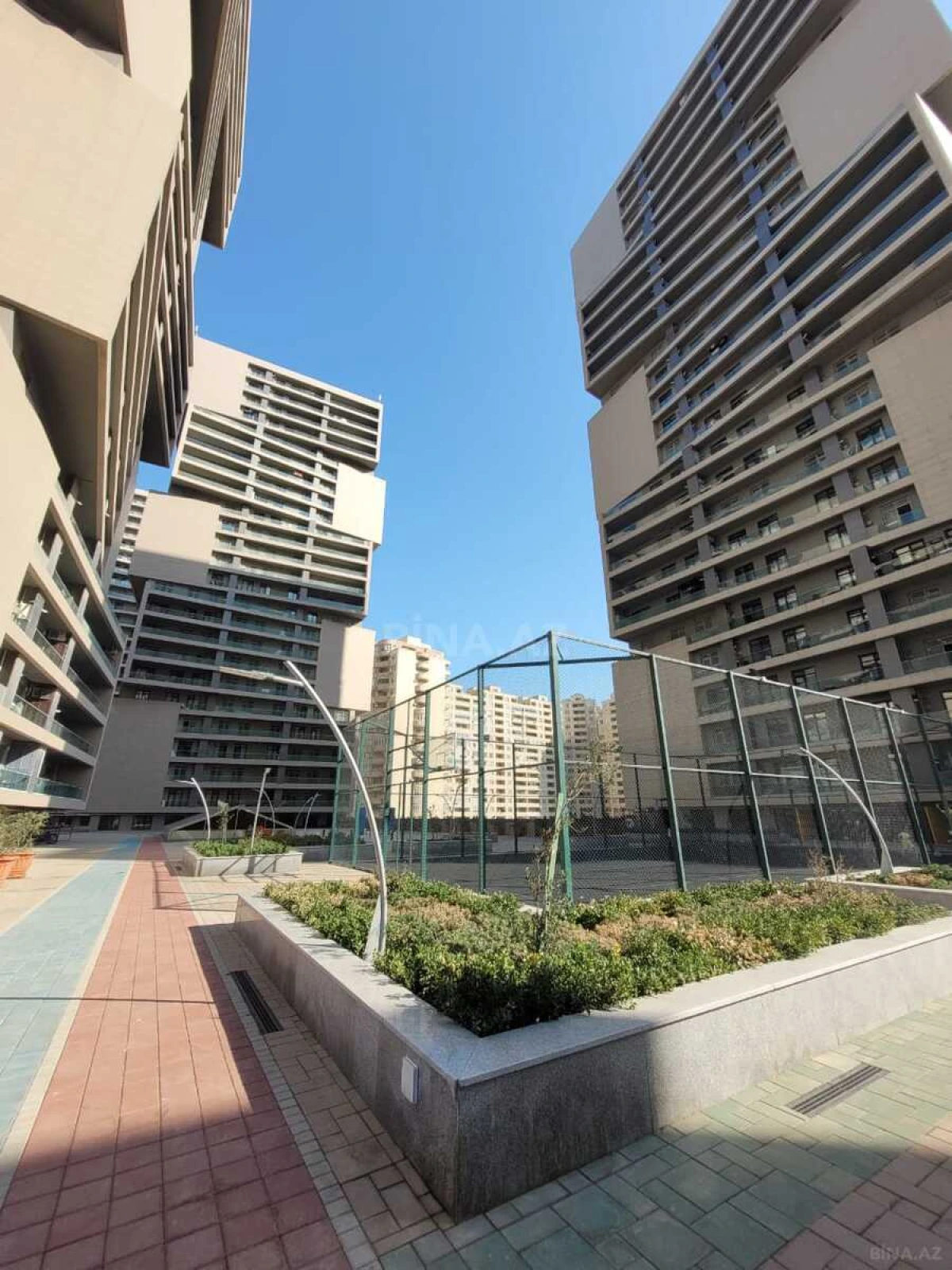Satılır 2 otaqlı mənzil 65 m²