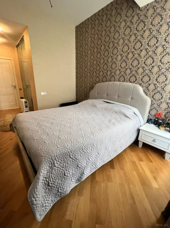 Kirayə verilir 3 otaqlı mənzil 110 m²