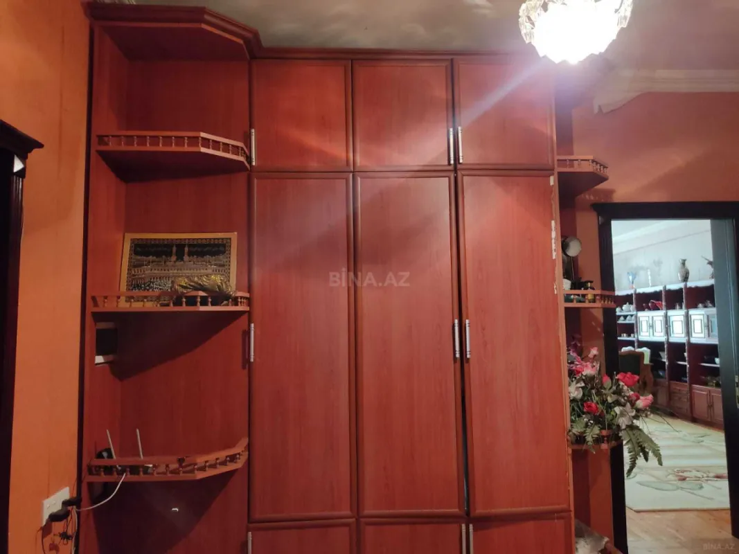 Kirayə verilir 2 otaqlı mənzil 112 m²