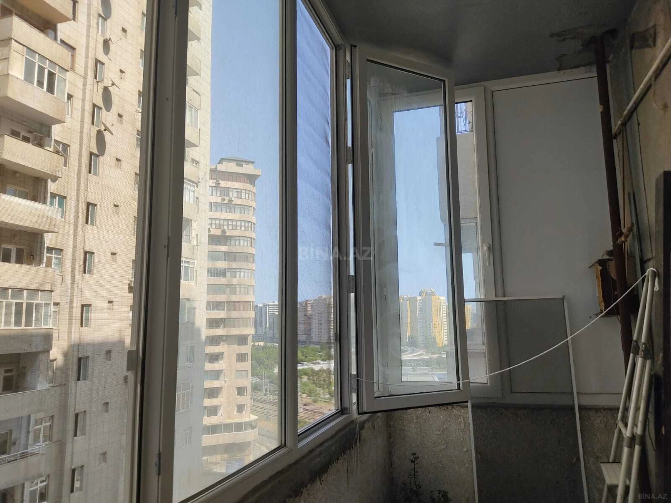 Kirayə verilir 2 otaqlı mənzil 112 m²