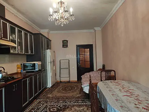 Kirayə verilir 2 otaqlı mənzil 112 m²
