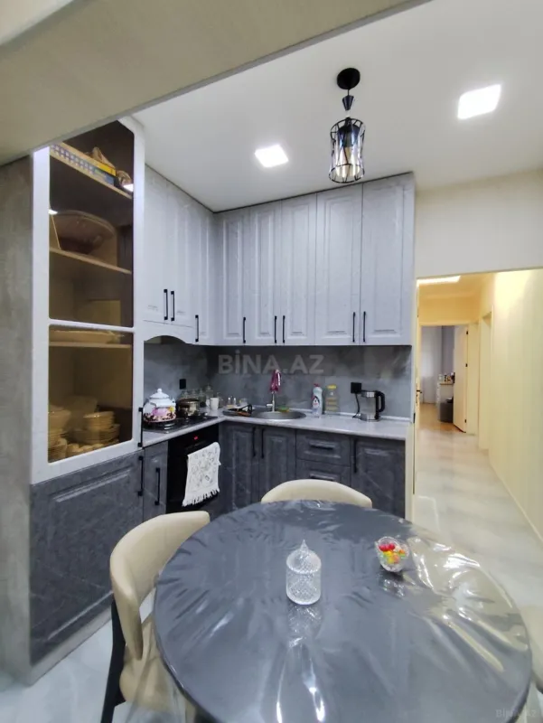 Satılır 4 otaqlı mənzil 100 m²