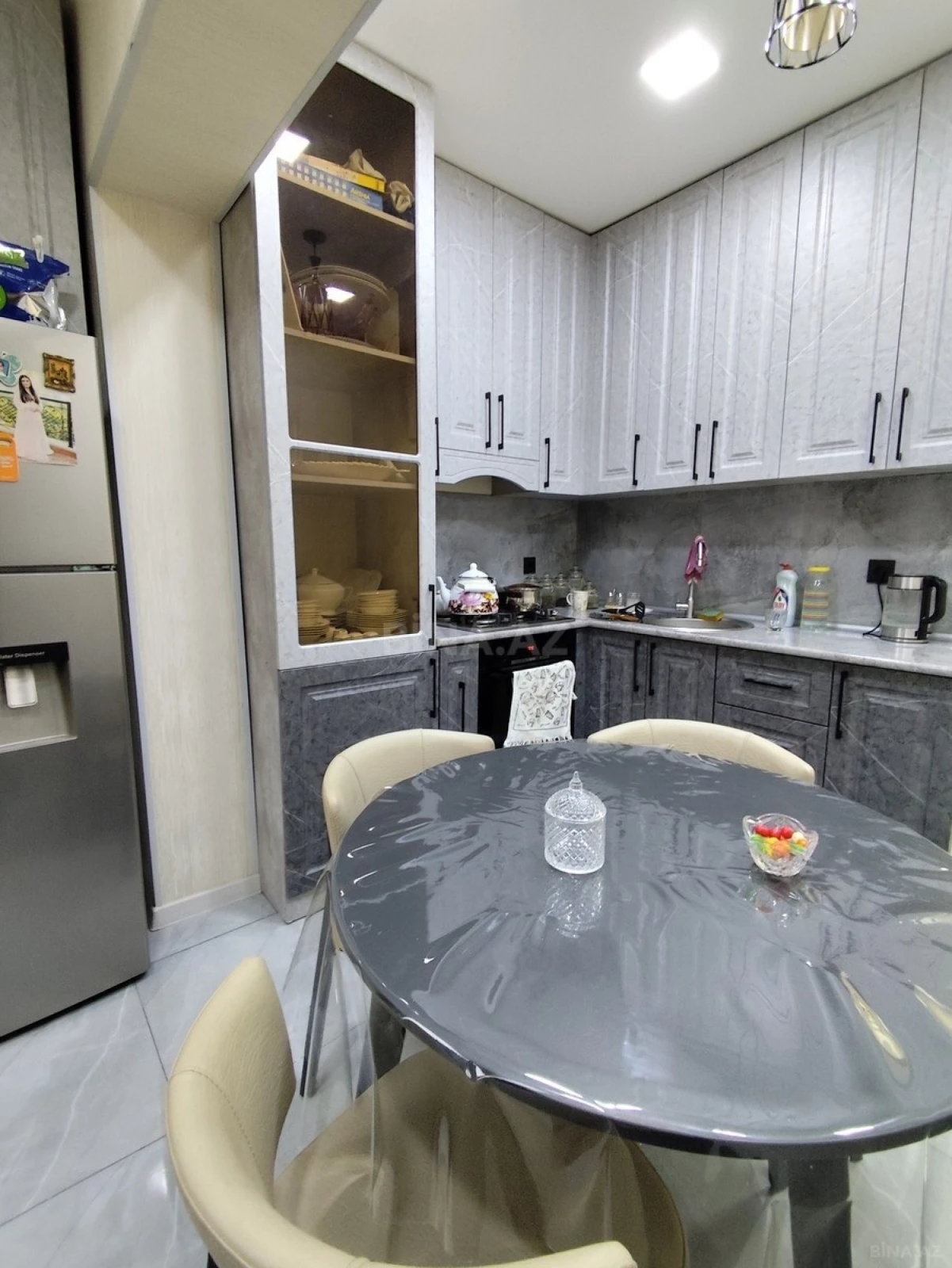 Satılır 4 otaqlı mənzil 100 m²