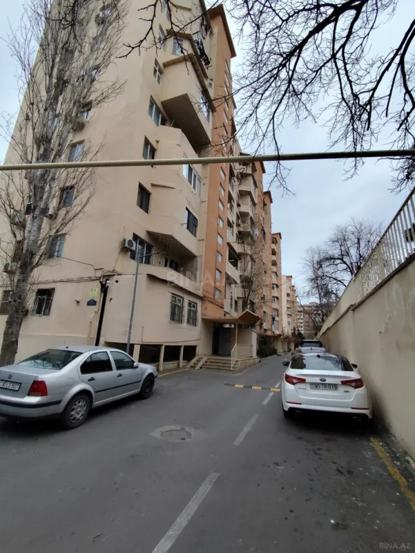 Satılır 4 otaqlı mənzil 100 m²