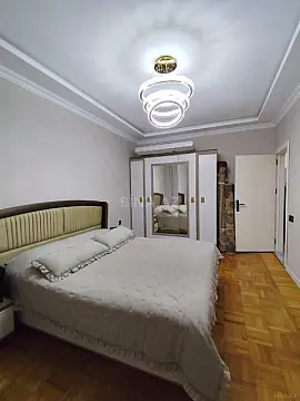 Satılır 4 otaqlı mənzil 100 m²