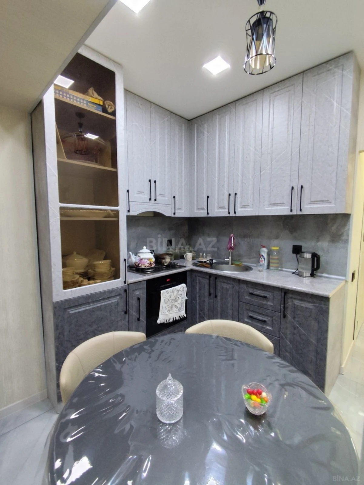 Satılır 4 otaqlı mənzil 100 m²