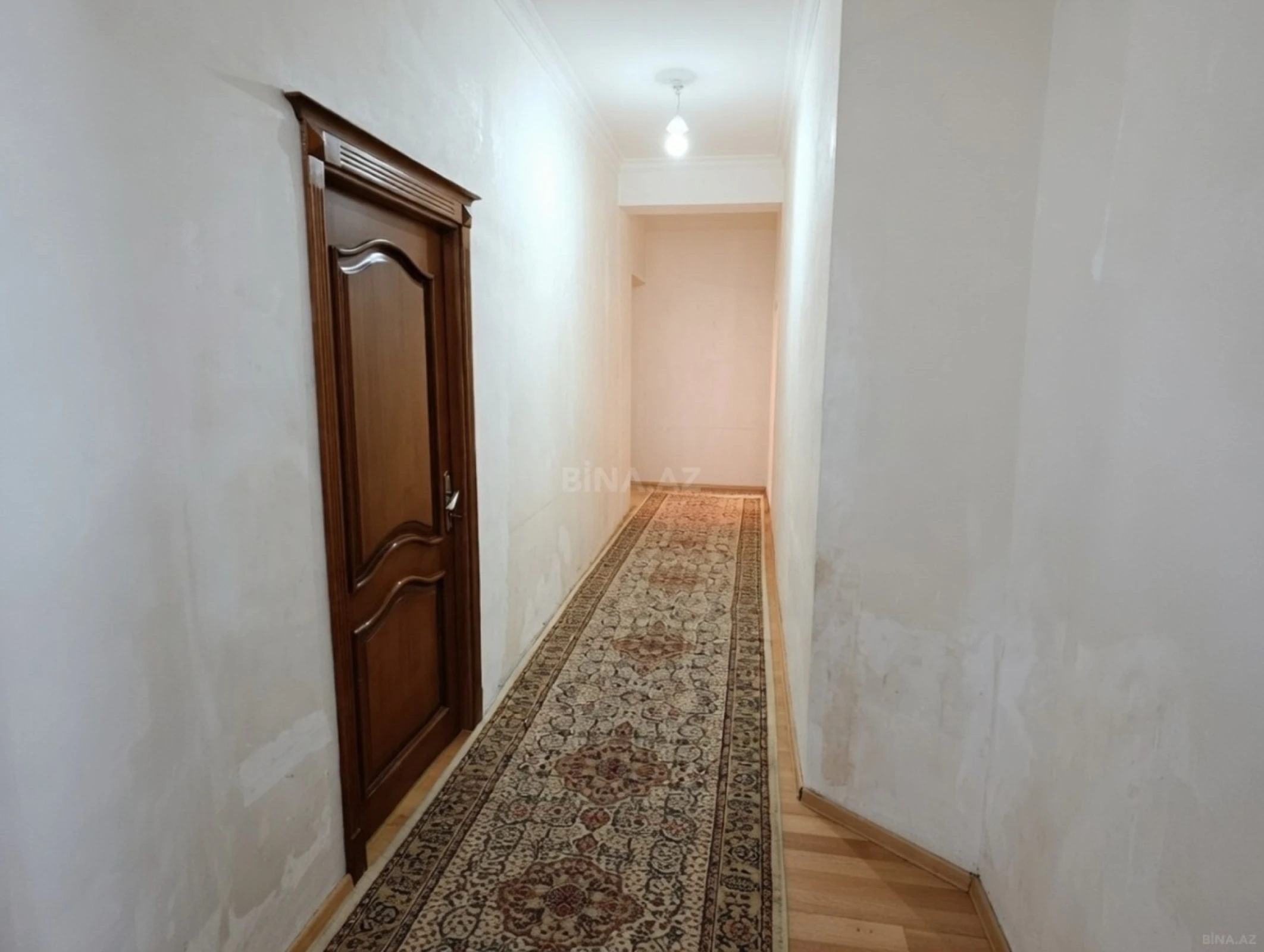 Satılır 3 otaqlı mənzil 150 m²