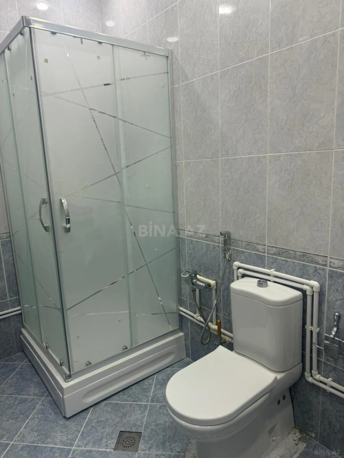 Kirayə verilir 2 otaqlı mənzil 62 m²