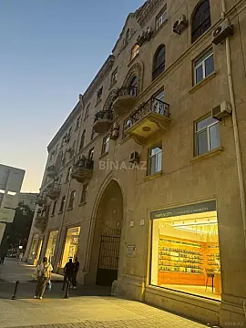 Kirayə verilir 2 otaqlı mənzil 62 m²