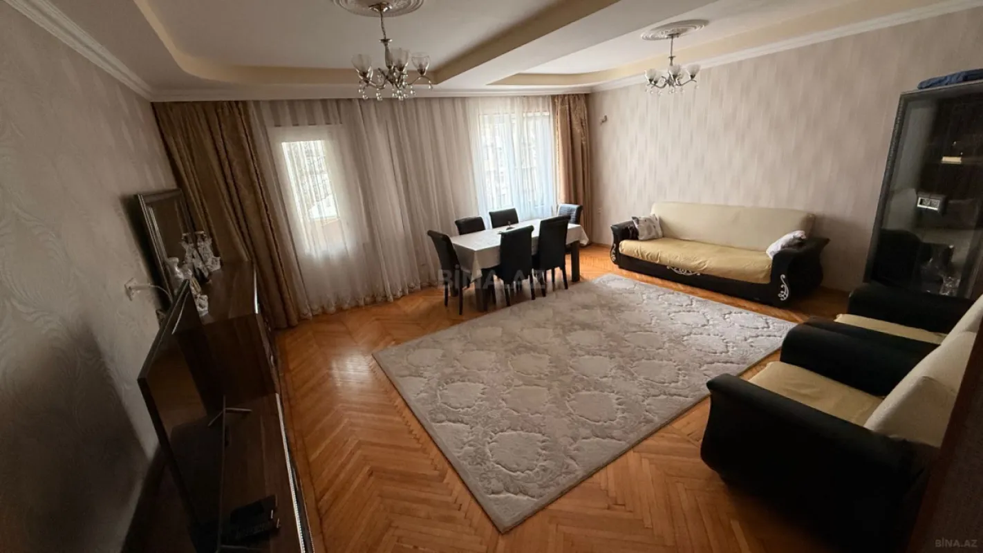 Satılır 4 otaqlı mənzil 90 m²