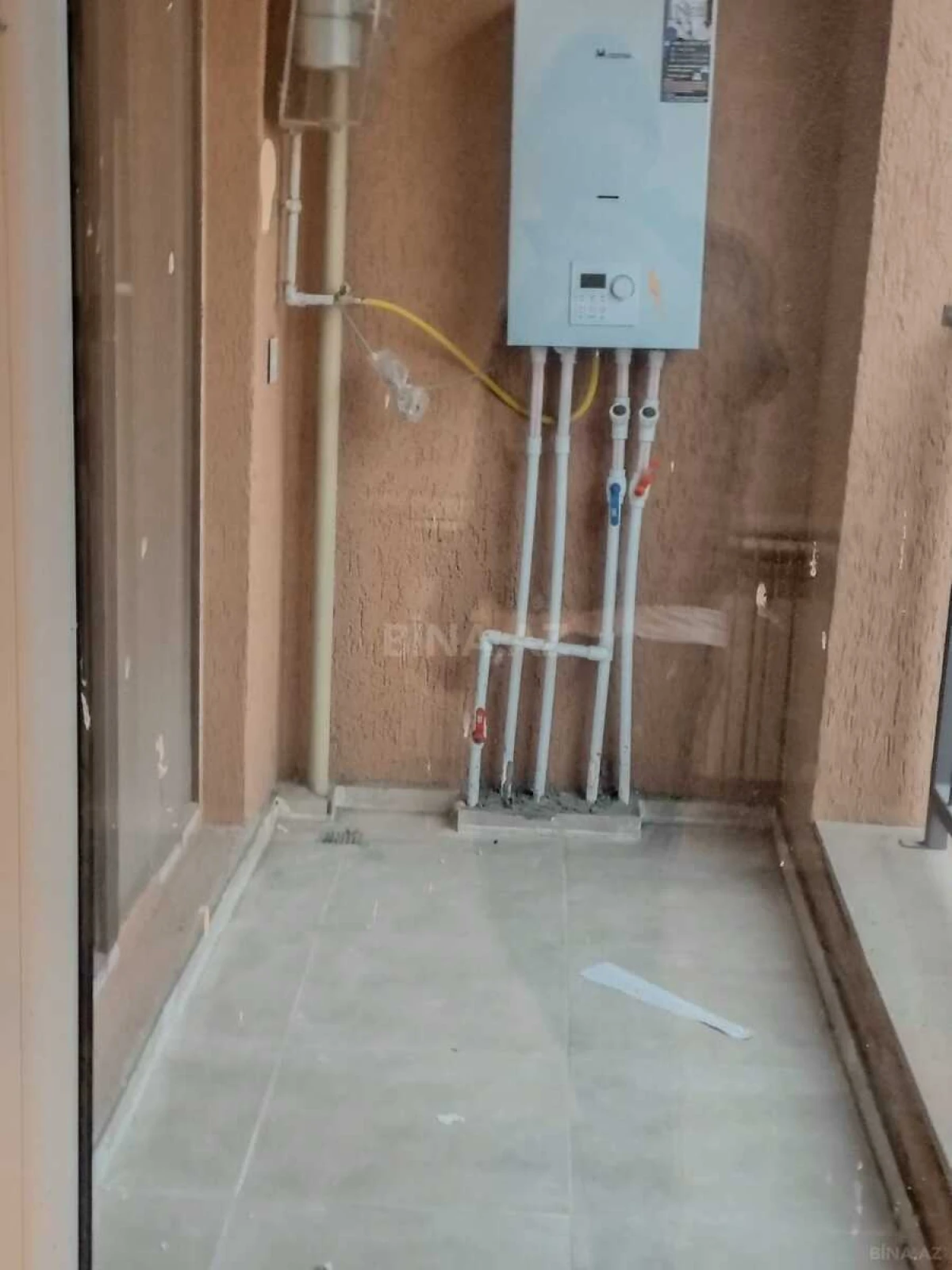 Satılır 2 otaqlı mənzil 65 m²