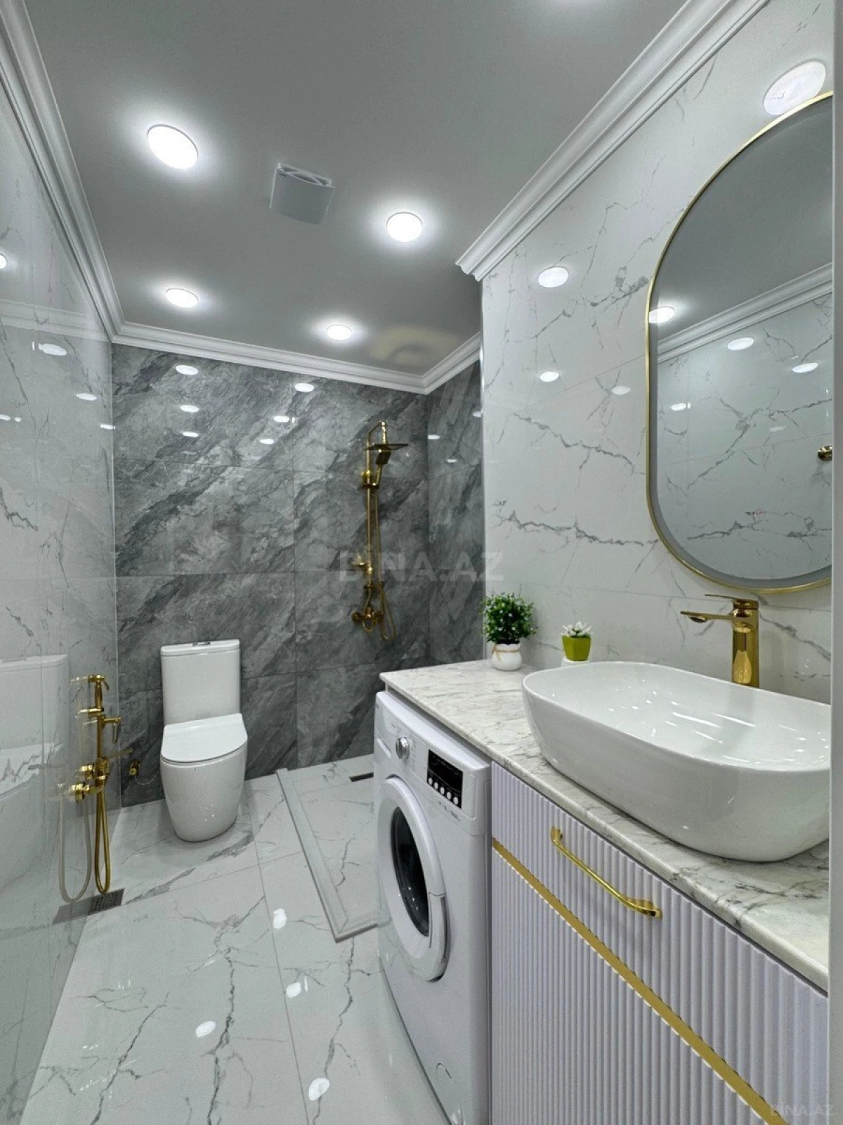 Satılır 3 otaqlı mənzil 82 m²