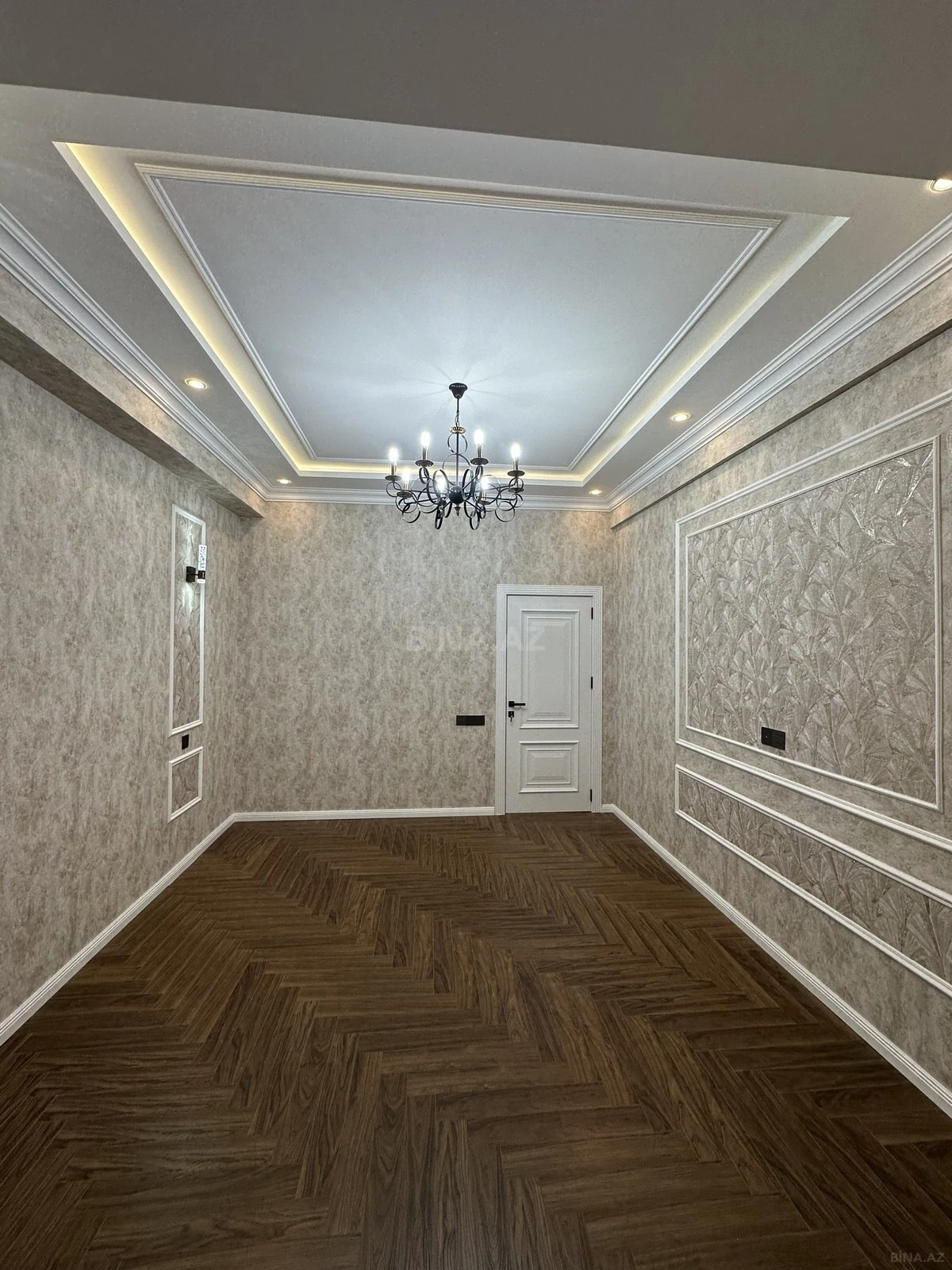 Satılır 3 otaqlı mənzil 108 m²