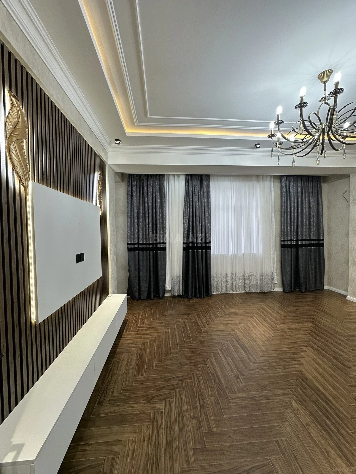 Satılır 3 otaqlı mənzil 108 m²
