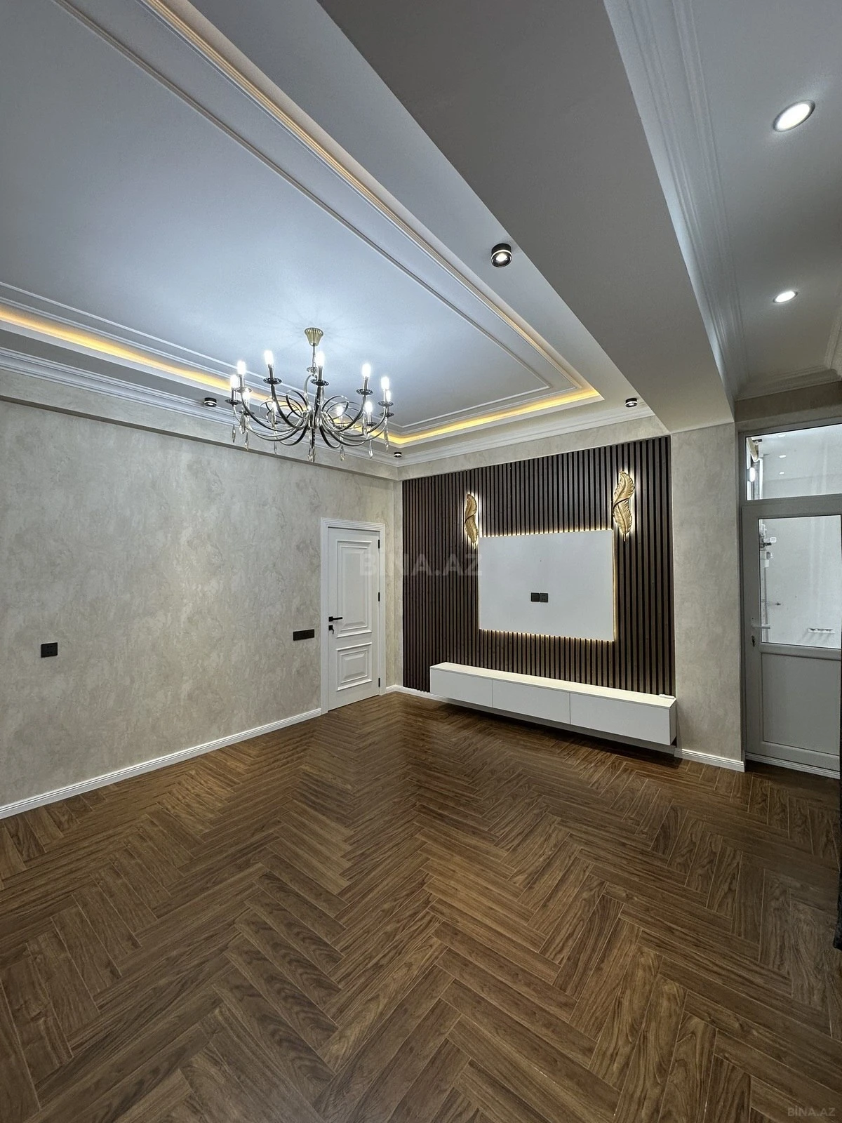 Satılır 3 otaqlı mənzil 108 m²