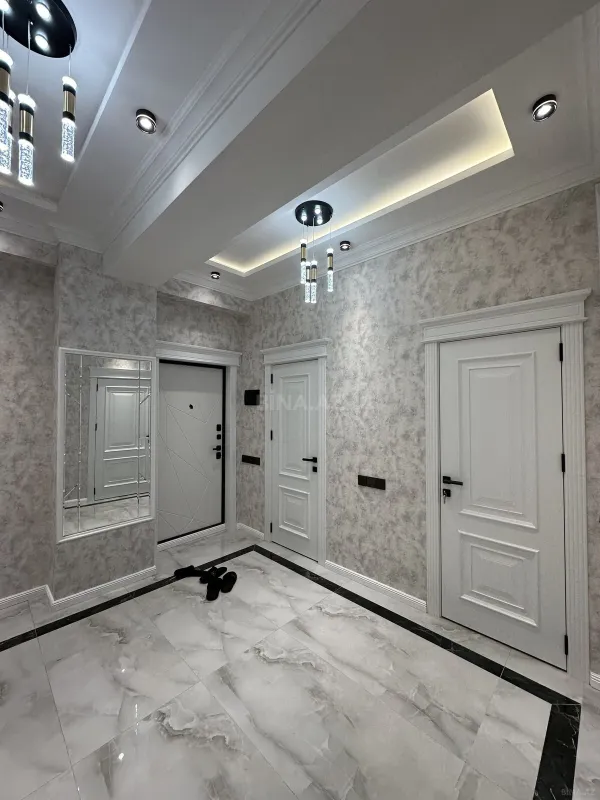 Satılır 3 otaqlı mənzil 108 m²