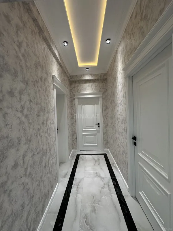 Satılır 3 otaqlı mənzil 108 m²