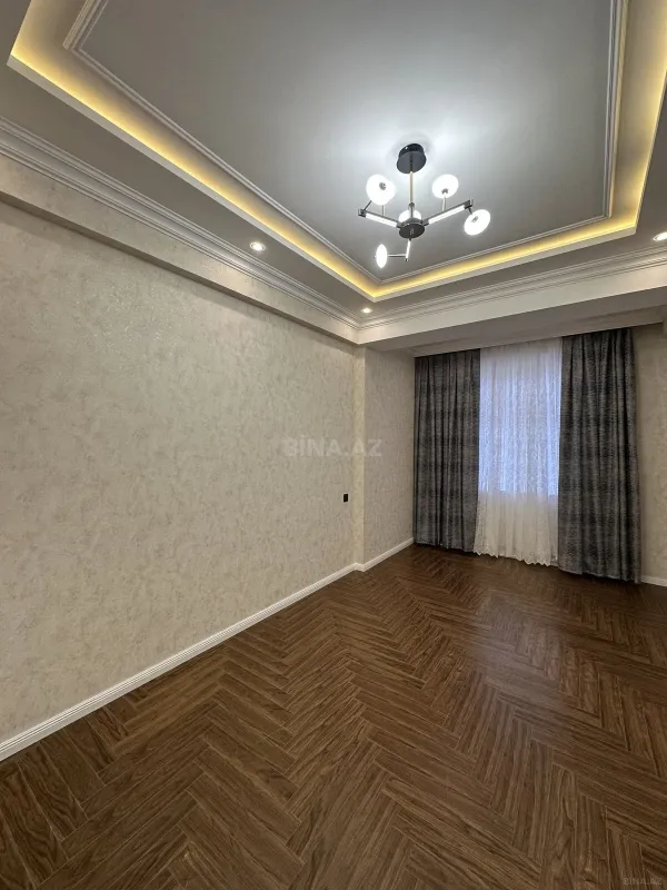 Satılır 3 otaqlı mənzil 108 m²