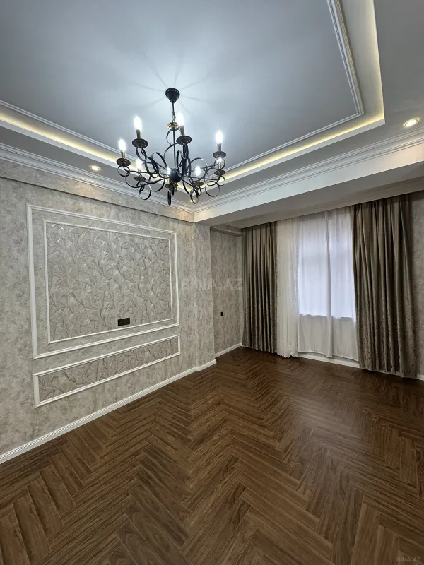 Satılır 3 otaqlı mənzil 108 m²