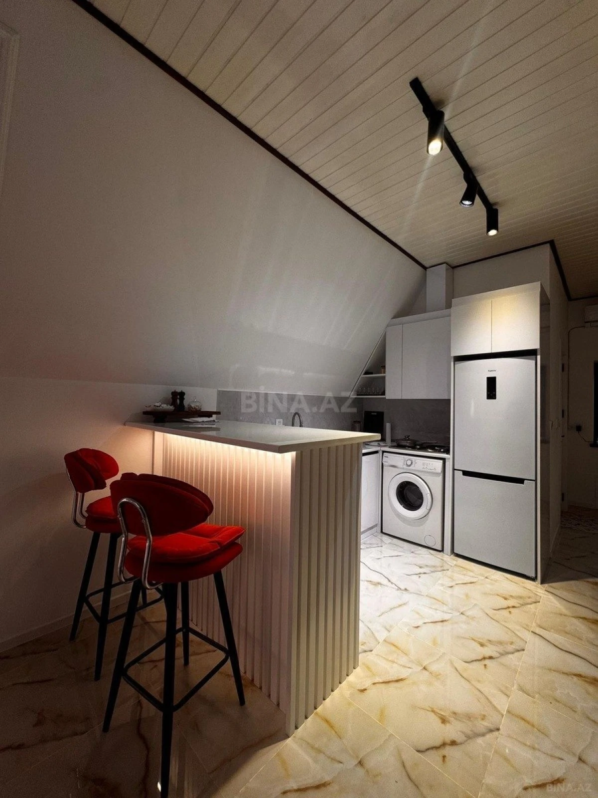 Kirayə verilir 4 otaqlı mənzil 110 m²