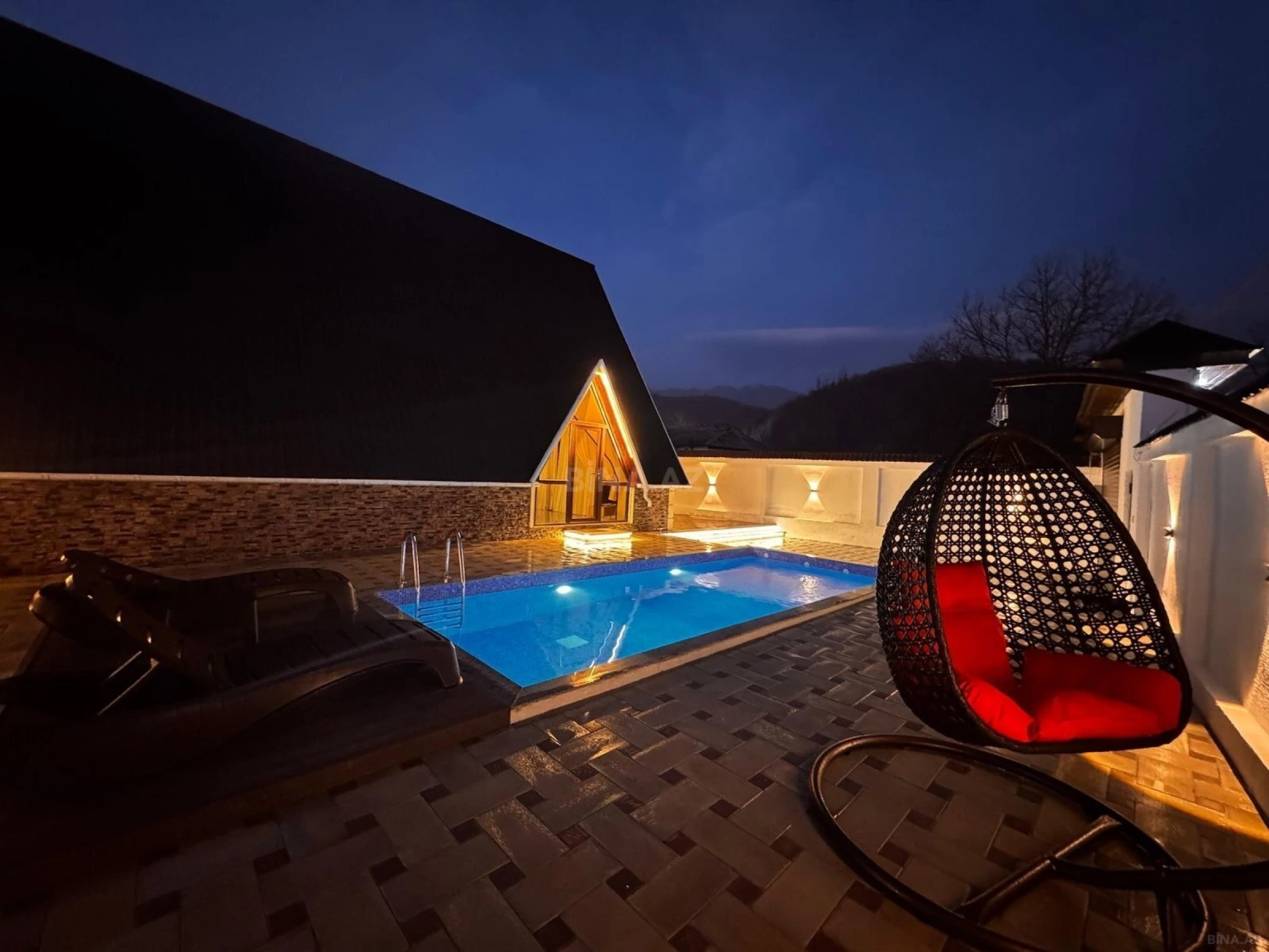 Kirayə verilir 4 otaqlı mənzil 110 m²