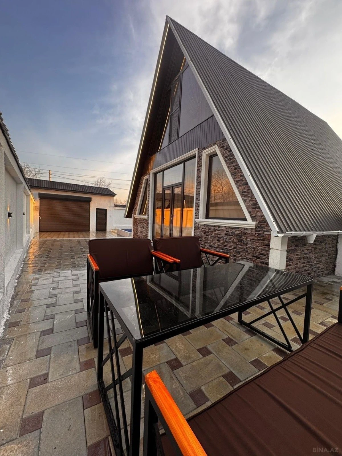 Kirayə verilir 4 otaqlı mənzil 110 m²