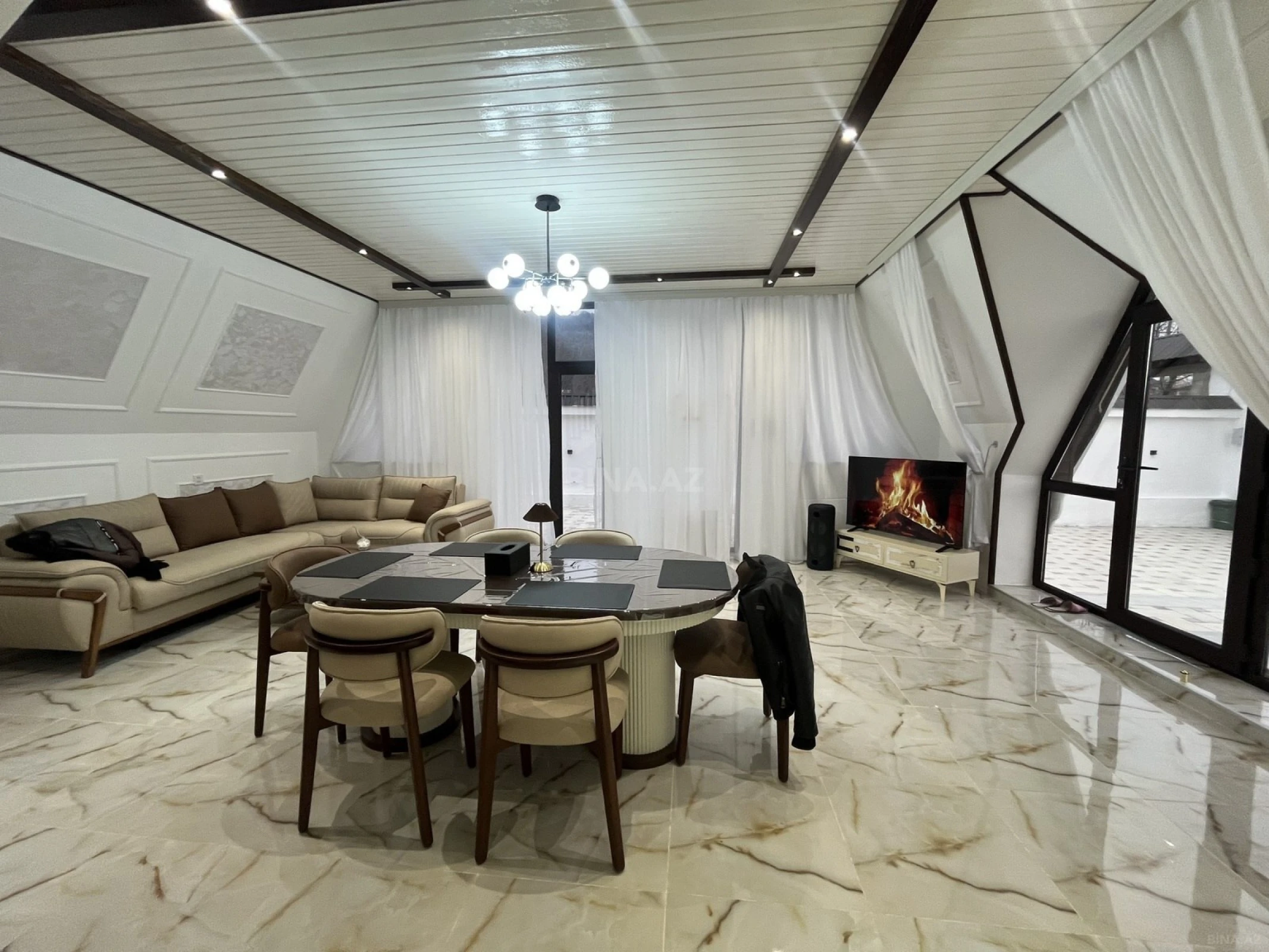 Kirayə verilir 4 otaqlı mənzil 110 m²