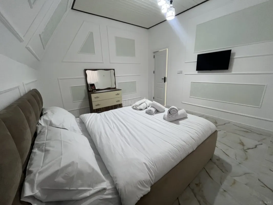 Kirayə verilir 4 otaqlı mənzil 110 m²