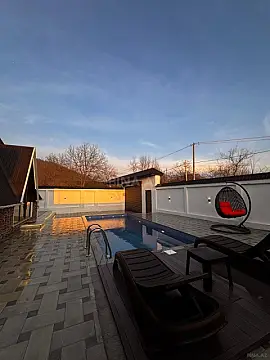 Kirayə verilir 4 otaqlı mənzil 110 m²