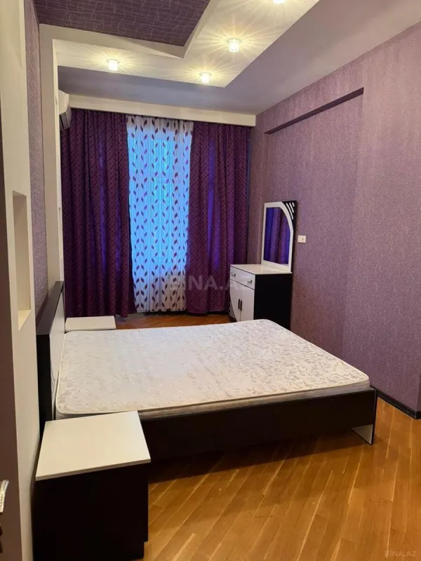 Kirayə verilir 2 otaqlı mənzil 86 m²