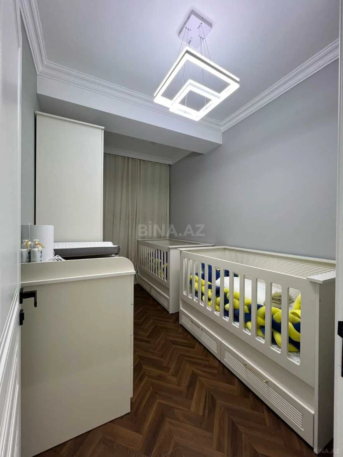 Satılır 3 otaqlı mənzil 87 m²