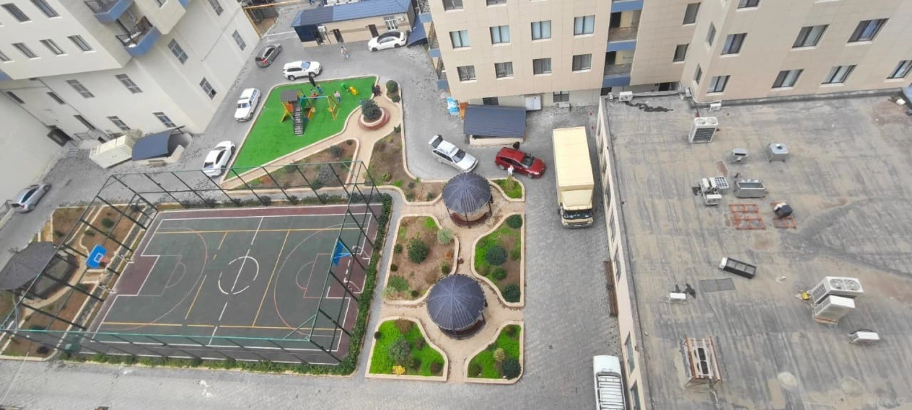 Satılır 3 otaqlı mənzil 87 m²