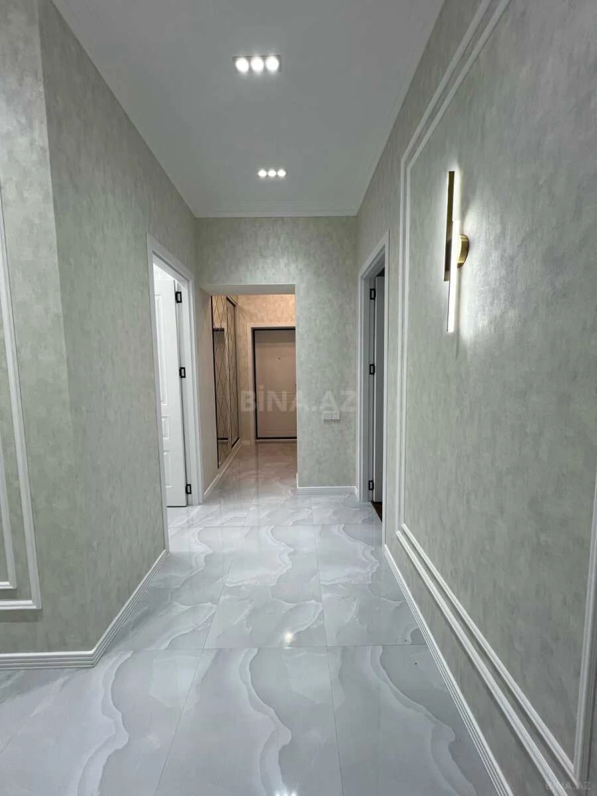Satılır 3 otaqlı mənzil 87 m²