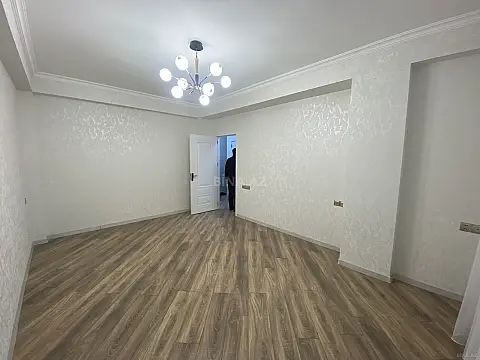 Satılır 2 otaqlı mənzil 42 m²