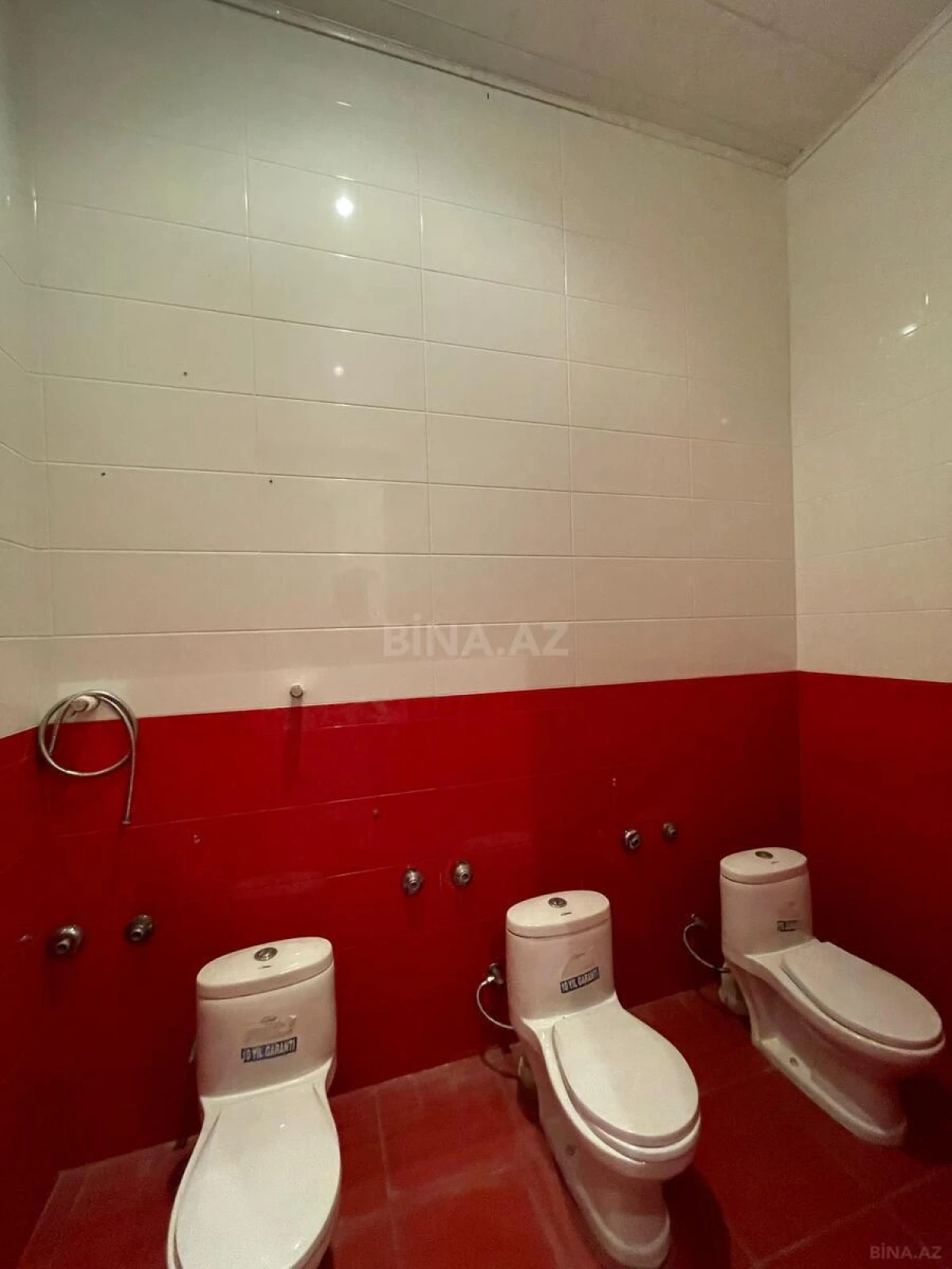 Satılır 6 otaqlı həyət evi 750 m²