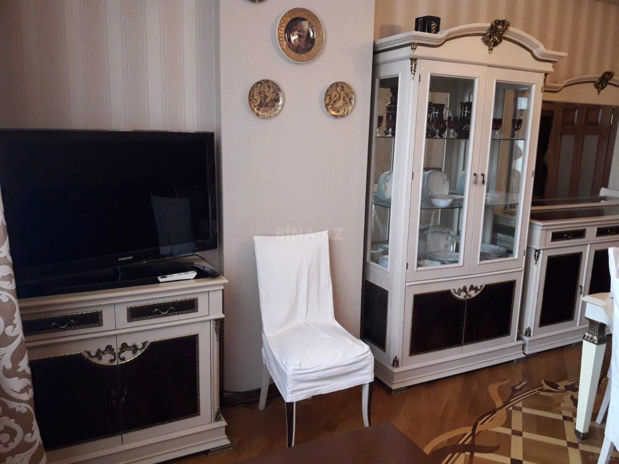 Kirayə verilir 3 otaqlı mənzil 100 m²