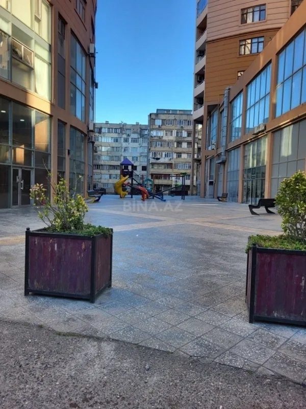 Satılır obyekt 77 m²