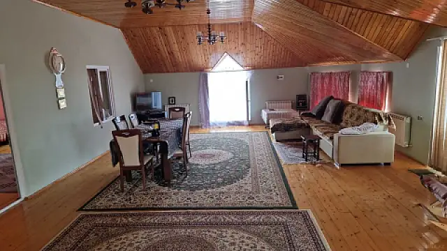 Satılır 4 otaqlı həyət evi 230 m²