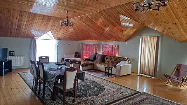 Satılır 4 otaqlı həyət evi 230 m²