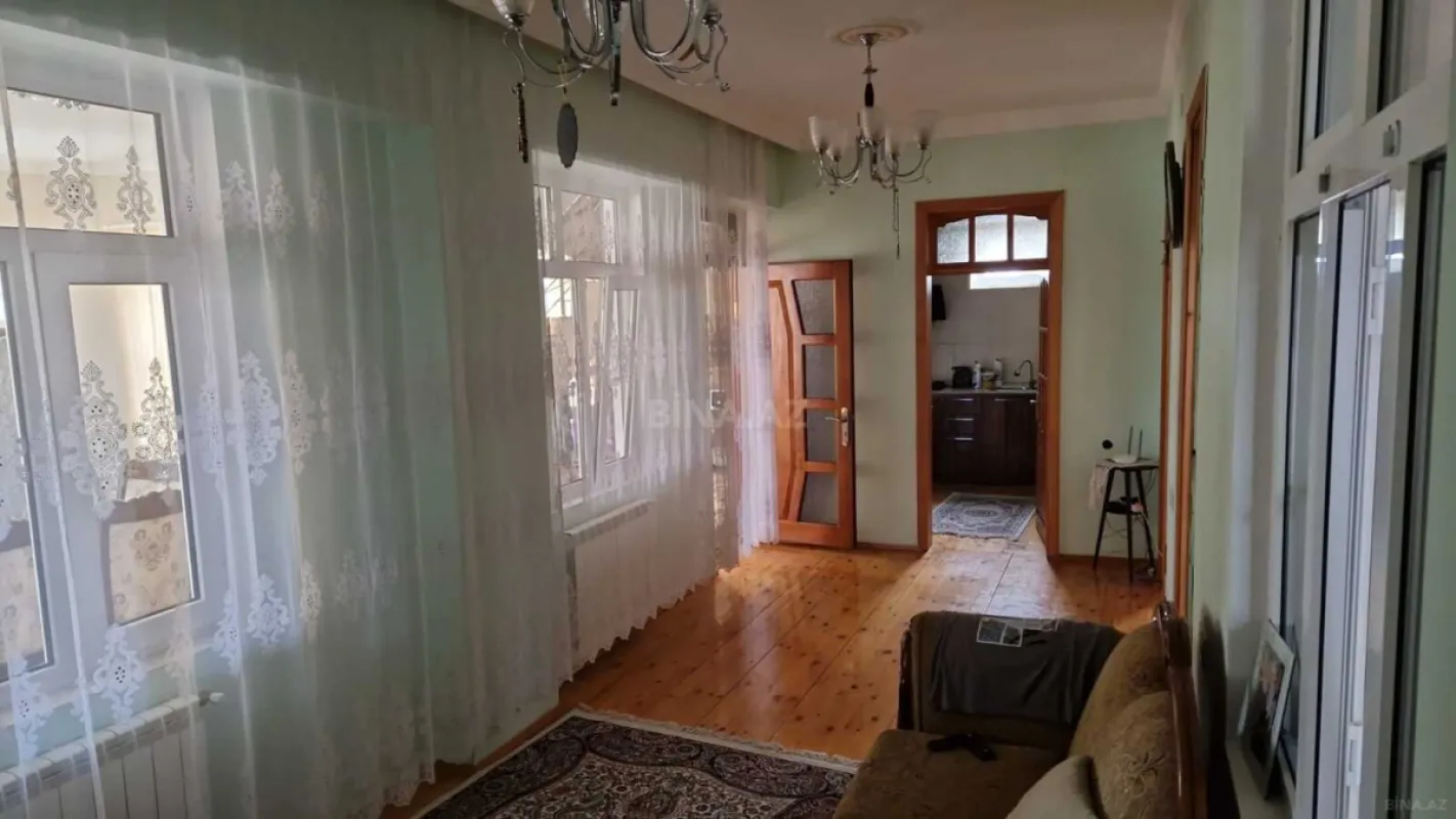 Satılır 4 otaqlı həyət evi 230 m²