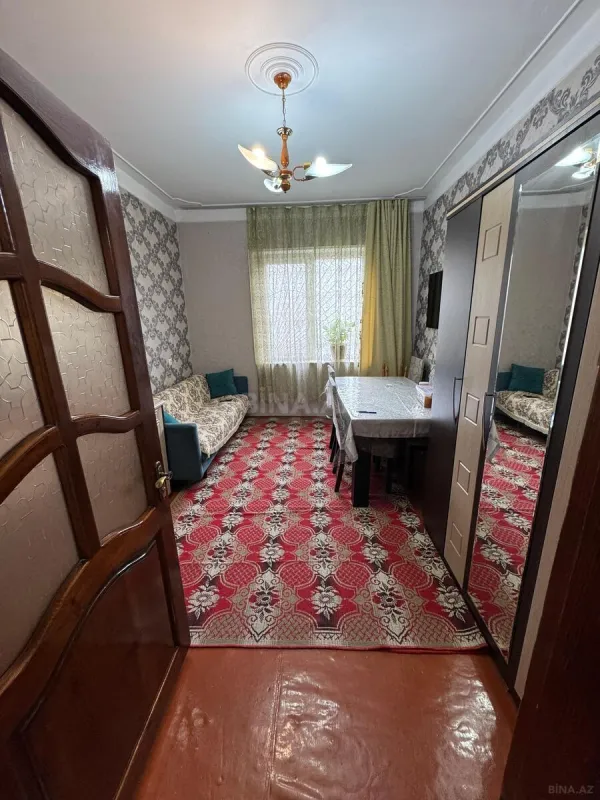 Satılır 4 otaqlı mənzil 110 m²