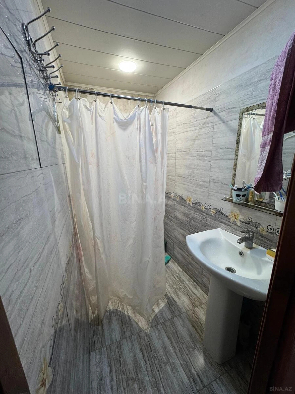 Satılır 4 otaqlı mənzil 110 m²