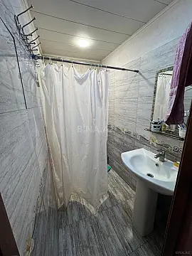 Satılır 4 otaqlı mənzil 110 m²