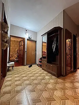 Satılır 4 otaqlı mənzil 110 m²